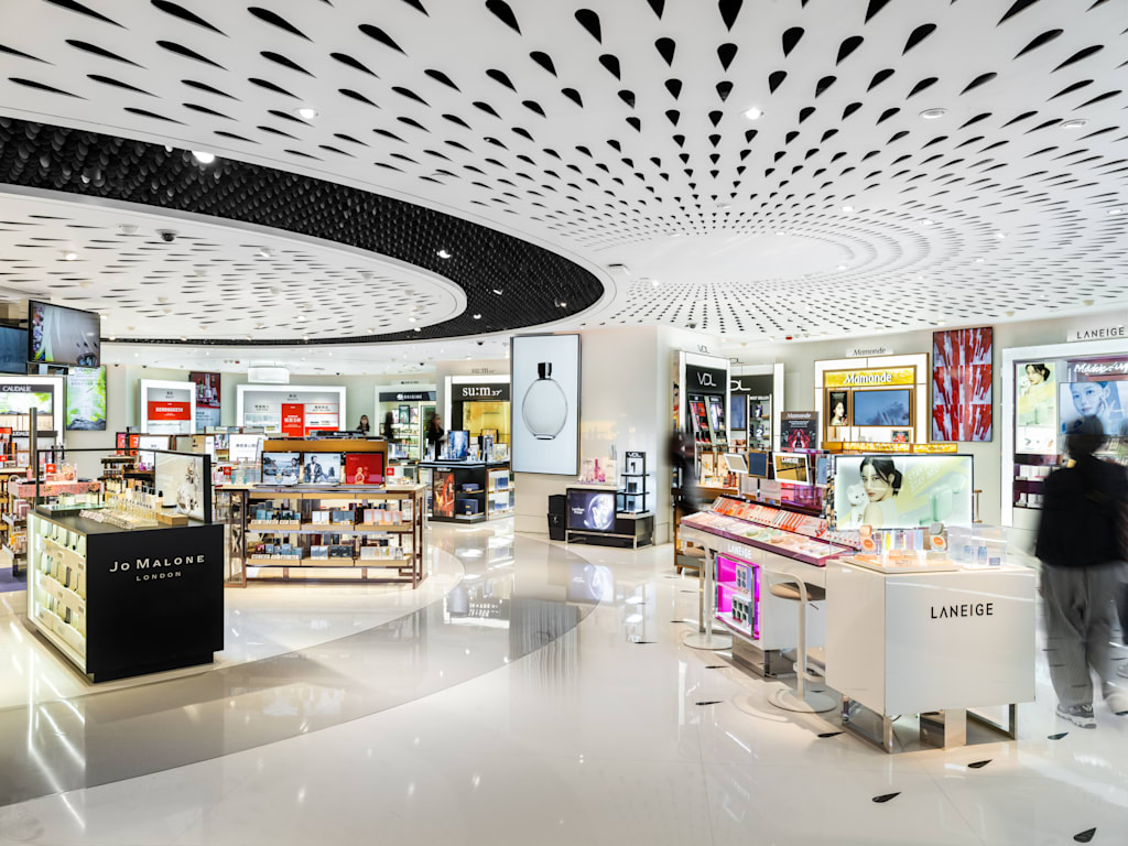 免稅購物- 高端奢侈品零售商| DFS香港特別行政區