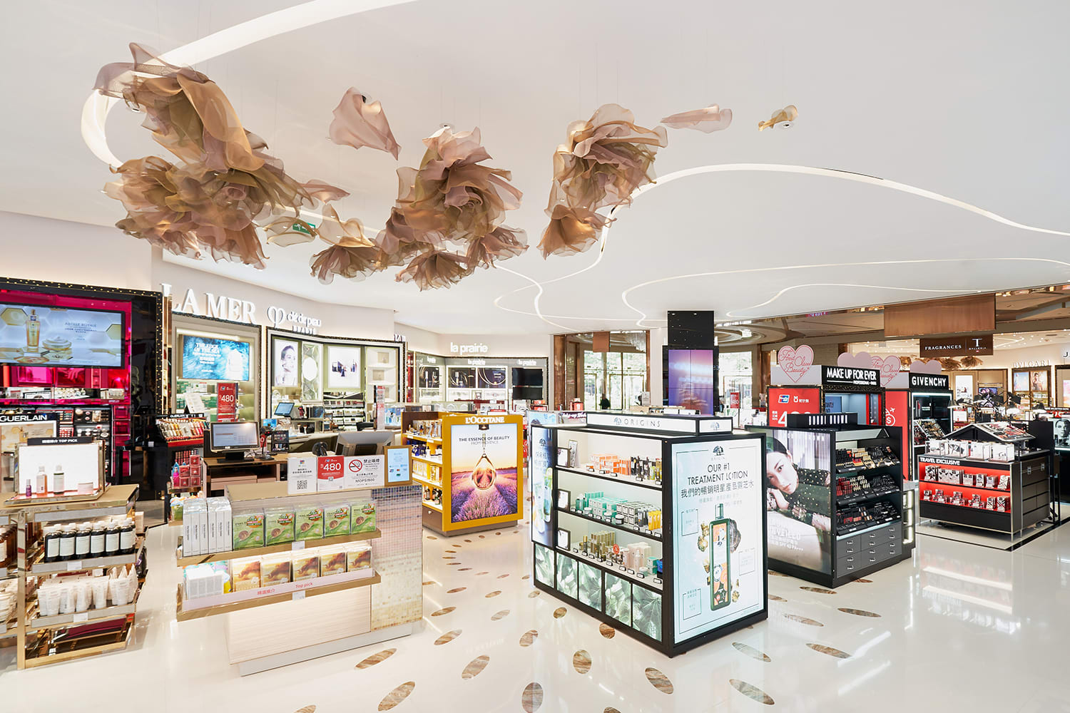 T Galleria by DFS Opens in Macau