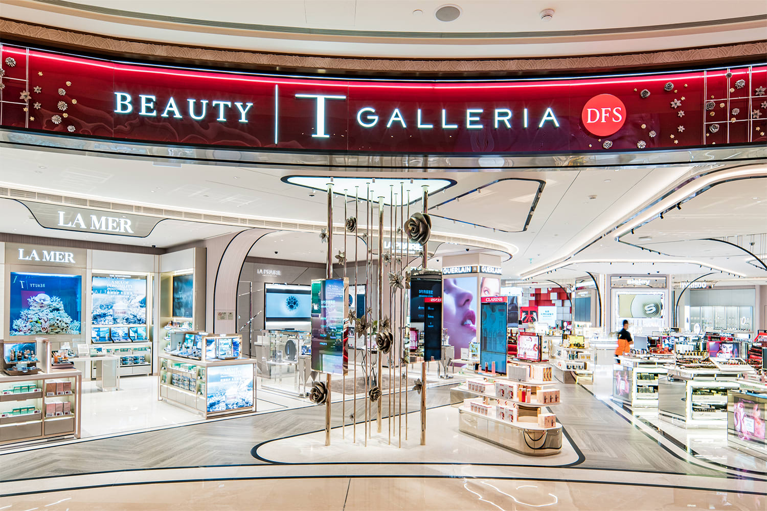 DFS T Galleria Four Seasons Beauty Hall - Retail / Jeffrey